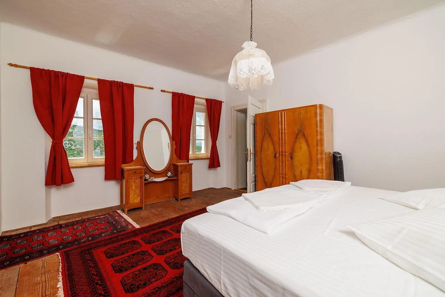 Atemberaubende Villa Mit Whirlpool, Meerblick, Billard, Ping-Pong, Privatpool, Grill Bribir  Feriehus Bribir (Primorje-Gorski Kotar)
